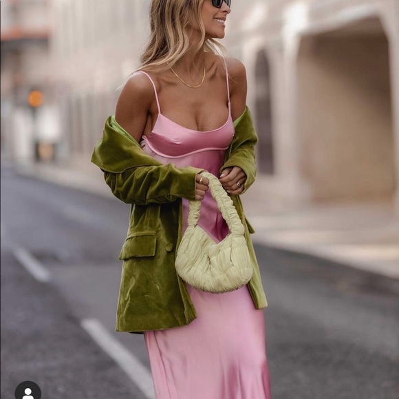 Zara SATIN Pink dress Viral tik tok - Picture 7 of 7